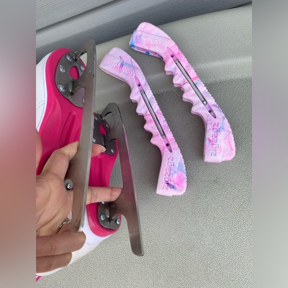 VIC Frost Recreational Ice Skates, Junior/Girls, White/Pink, Size Y13 - Picture 7 of 10